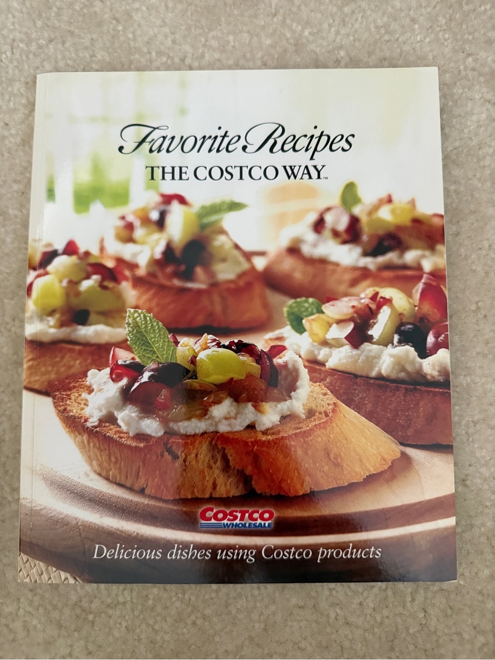 Favorite Recipes Cookbook - White Cover